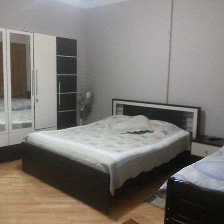 Guesthouse Zeinabi Tbilisi ภายนอก รูปภาพ