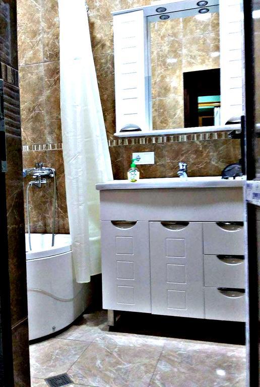 Guesthouse Zeinabi Tbilisi ภายนอก รูปภาพ
