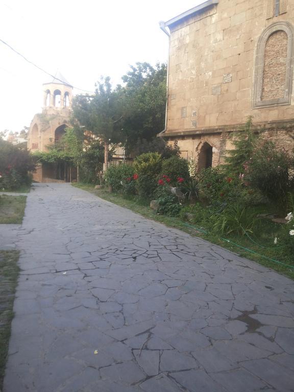 Guesthouse Zeinabi Tbilisi ภายนอก รูปภาพ
