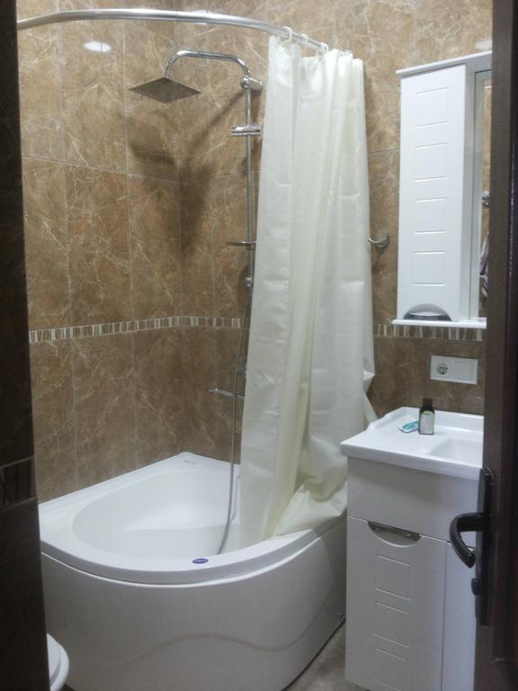Guesthouse Zeinabi Tbilisi ภายนอก รูปภาพ